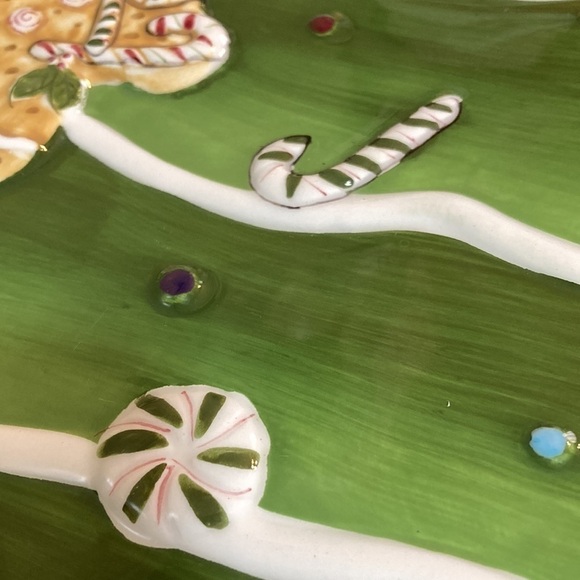 Laurie Gates HOLIDAY TREATS CERAMIC GINGERBREAD CHRISTMAS TREE SERVING PLATTER - Picture 3 of 11